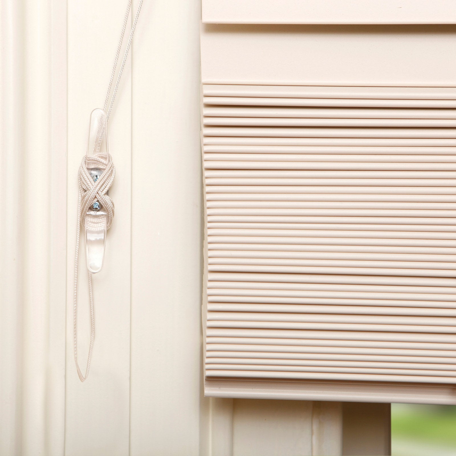 Dreambaby Blind Cord Safety Wraps 4 Pack Transparent Cord Tidy