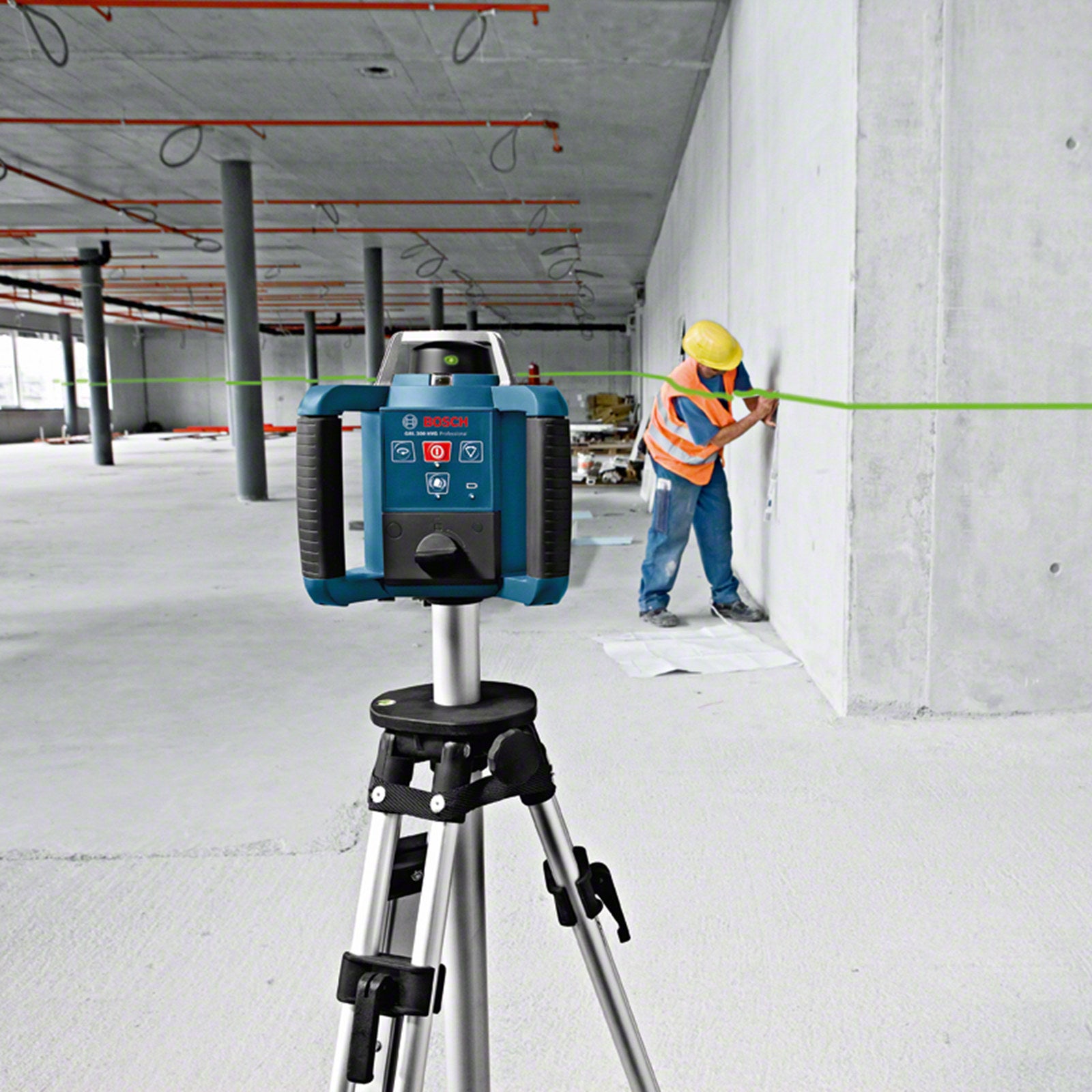 Bosch Professional GRL 300 HVG 100m Green Beam Self-Levelling Rotary Laser Level, IP54 Waterproof, Remote, Case 0601061703