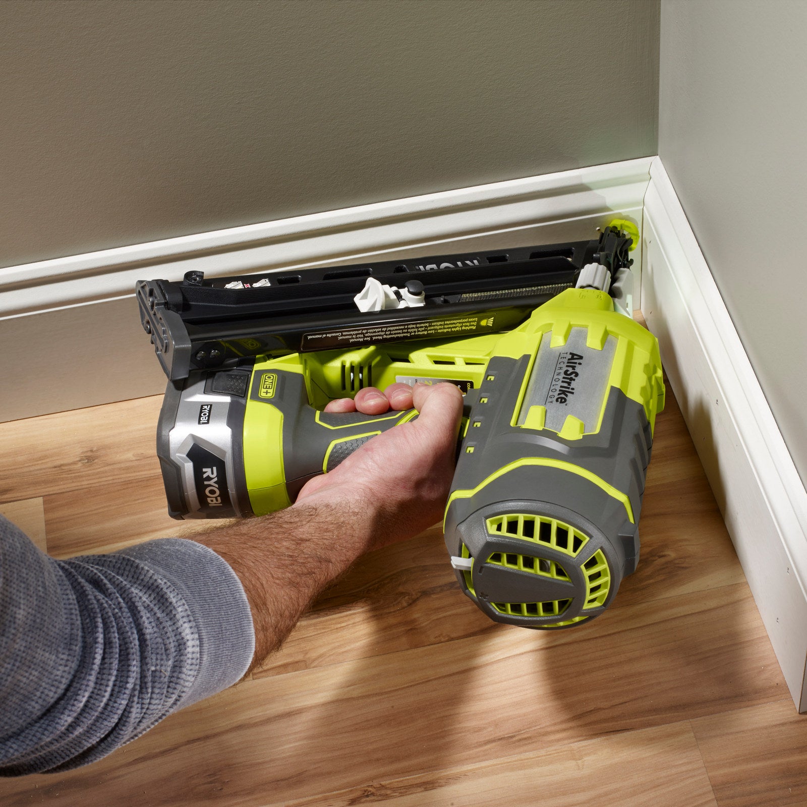 Ryobi 18V ONE+ 15GA DA Cordless Brad Nailer, Strip, Tool Only R18NL15-0