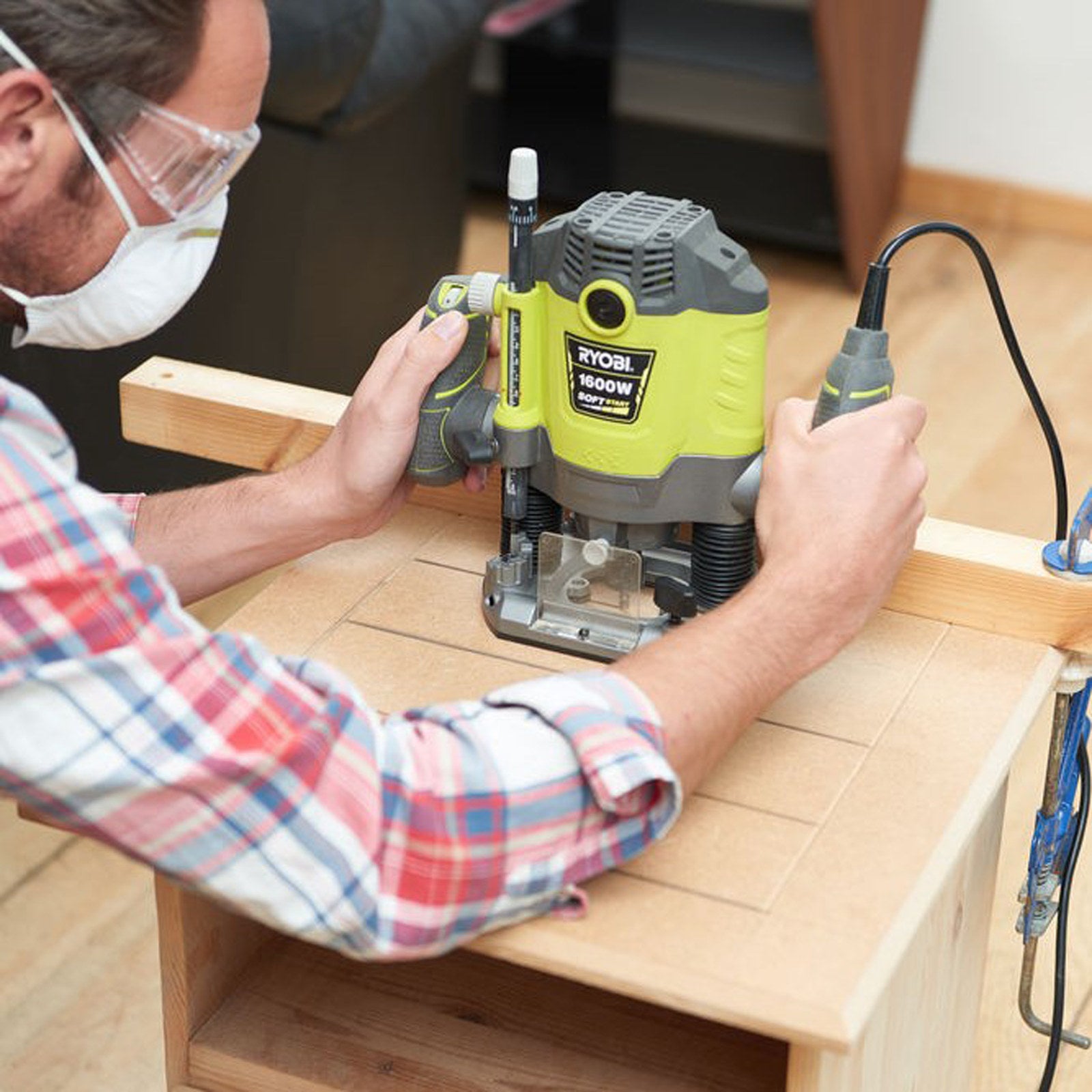 Ryobi 1600W Plunge Router, Variable Collet Size, Hypergreen RRT1600-S