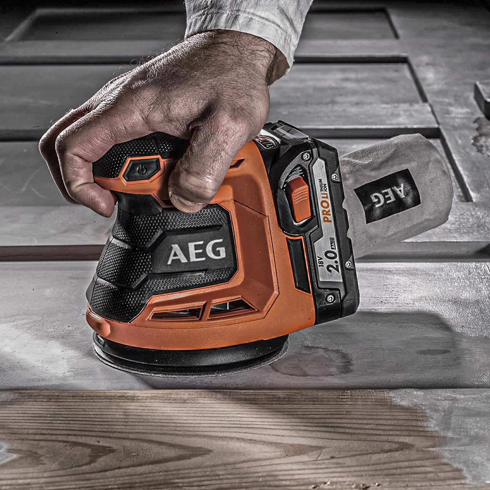 AEG 18V 125mm Random Orbital Sander BEX18-125-0 Cordless Skin Only, Variable Speed 11000RPM