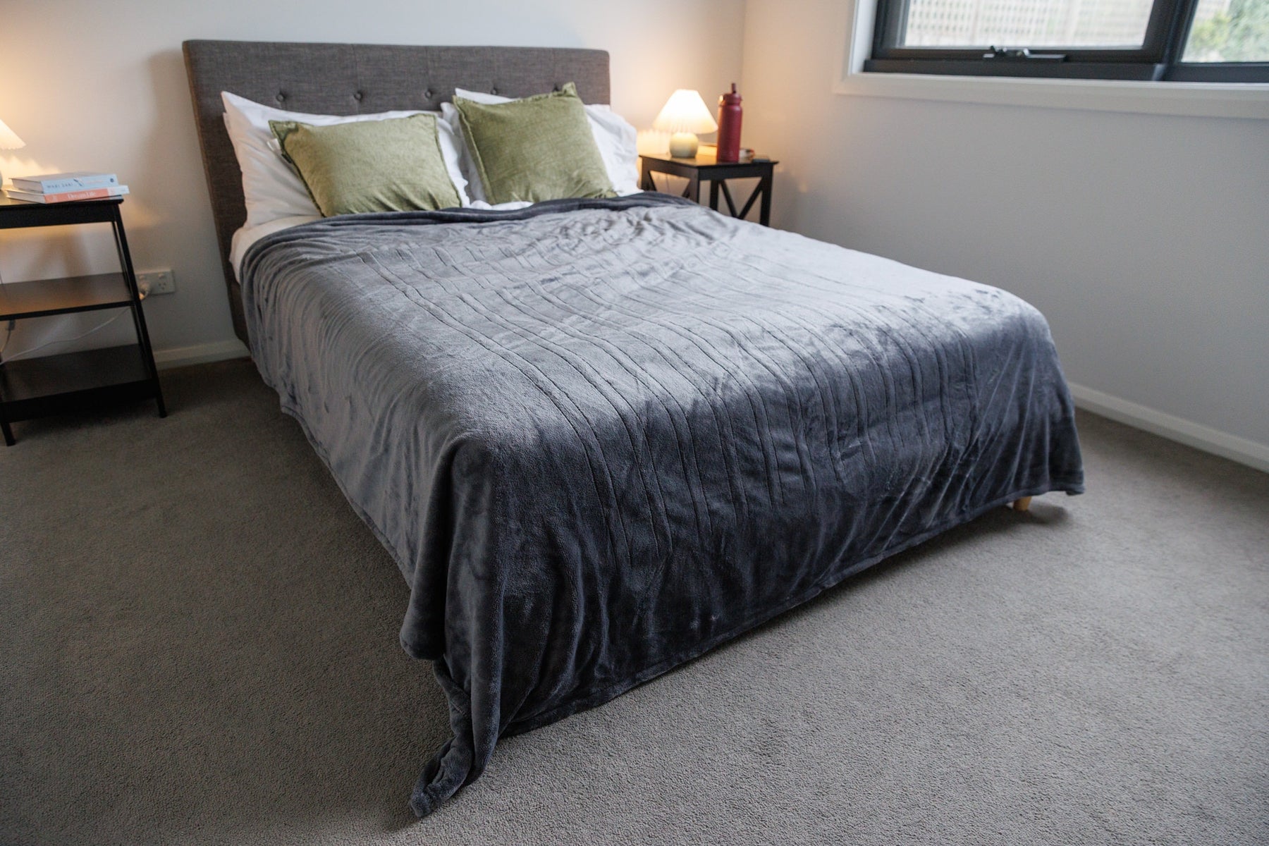 Kogan Washable Electric Heated Throw Blanket (Charcoal, 160 x 130cm)