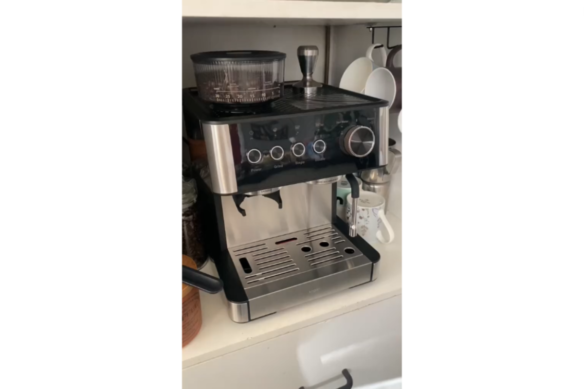 Kogan Espresso Barista Coffee Machine with Grinder
