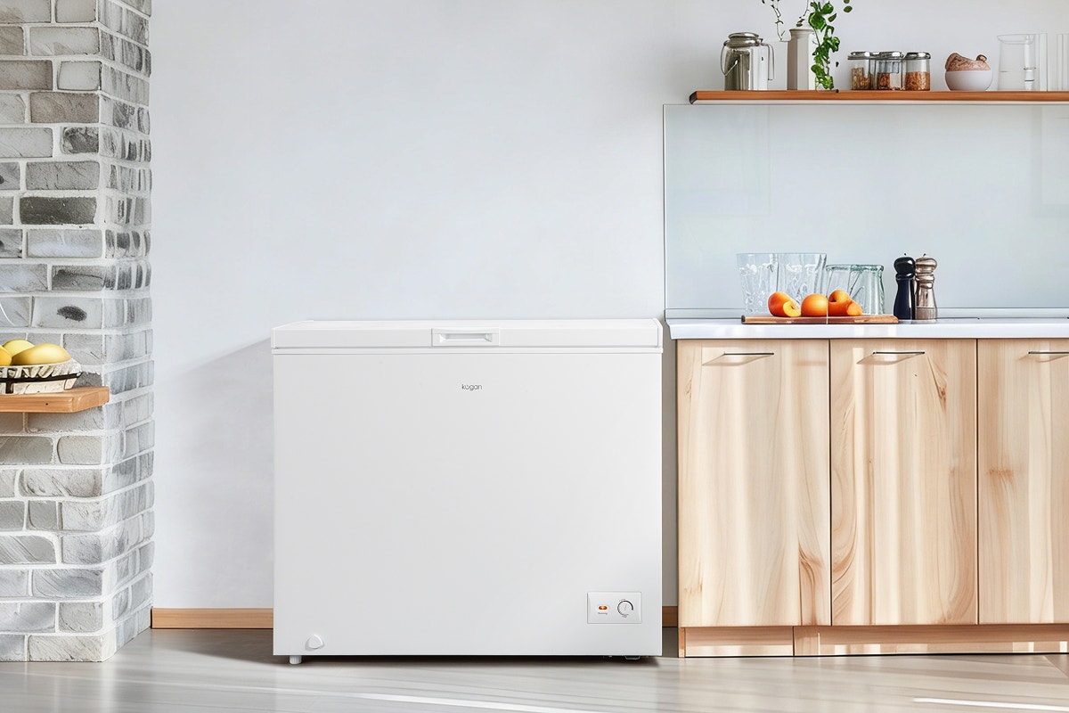 Kogan 246L Hybrid Chest Freezer (White)