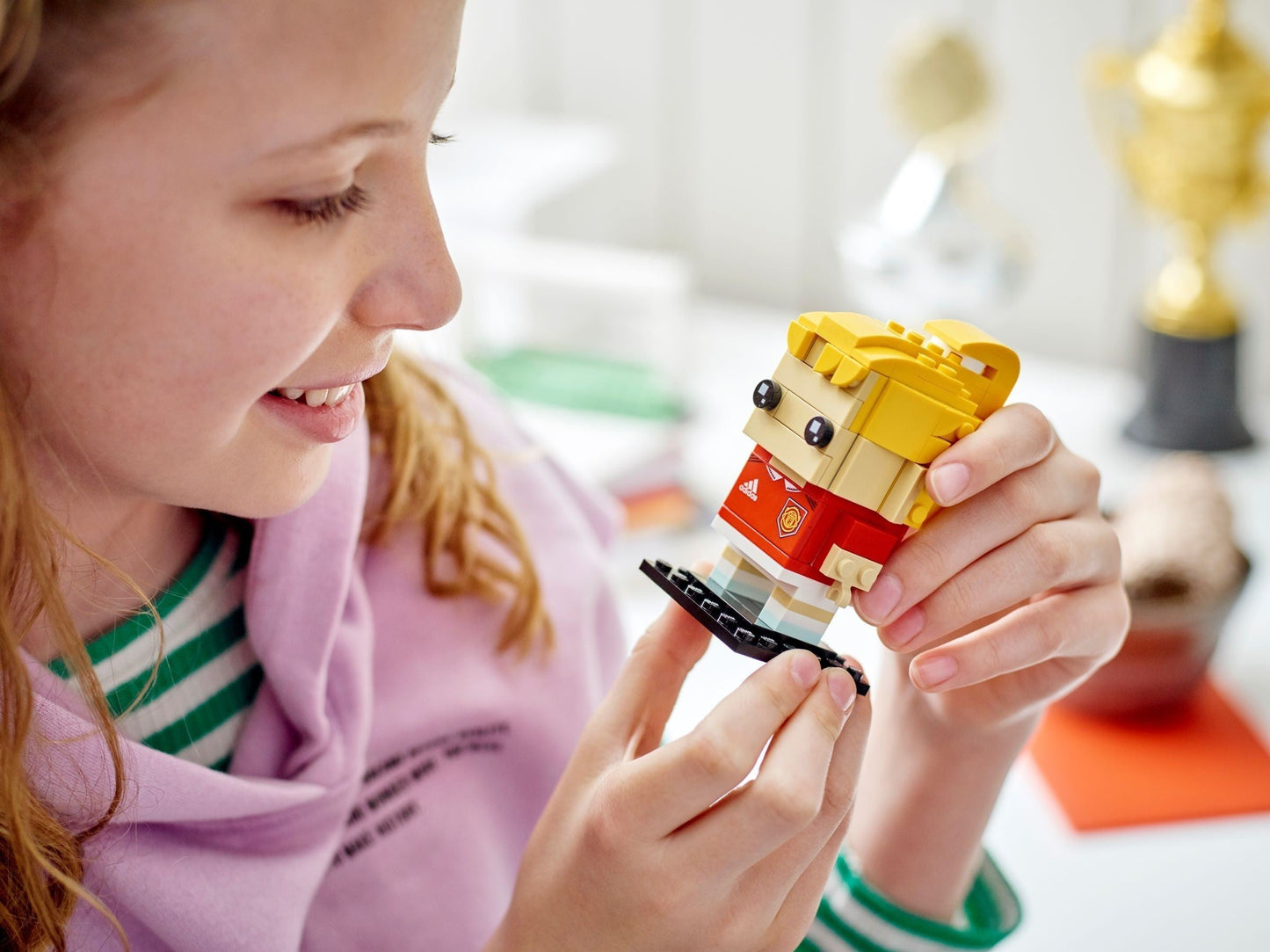 LEGO 40541 Manchester United Customizable BrickHeadz Figure