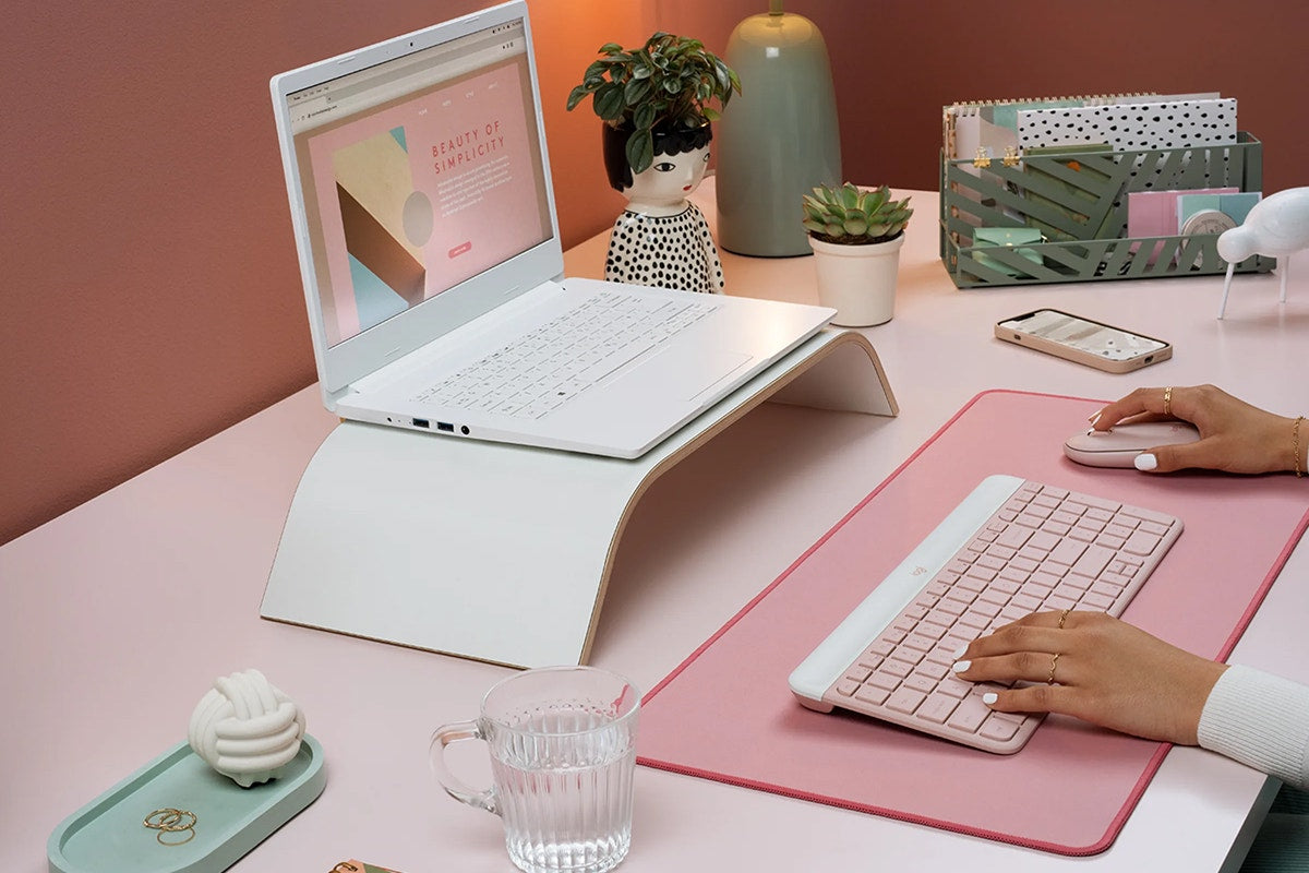 Logitech MK470 Slim Wireless Keyboard and Mouse Combo (Rose)