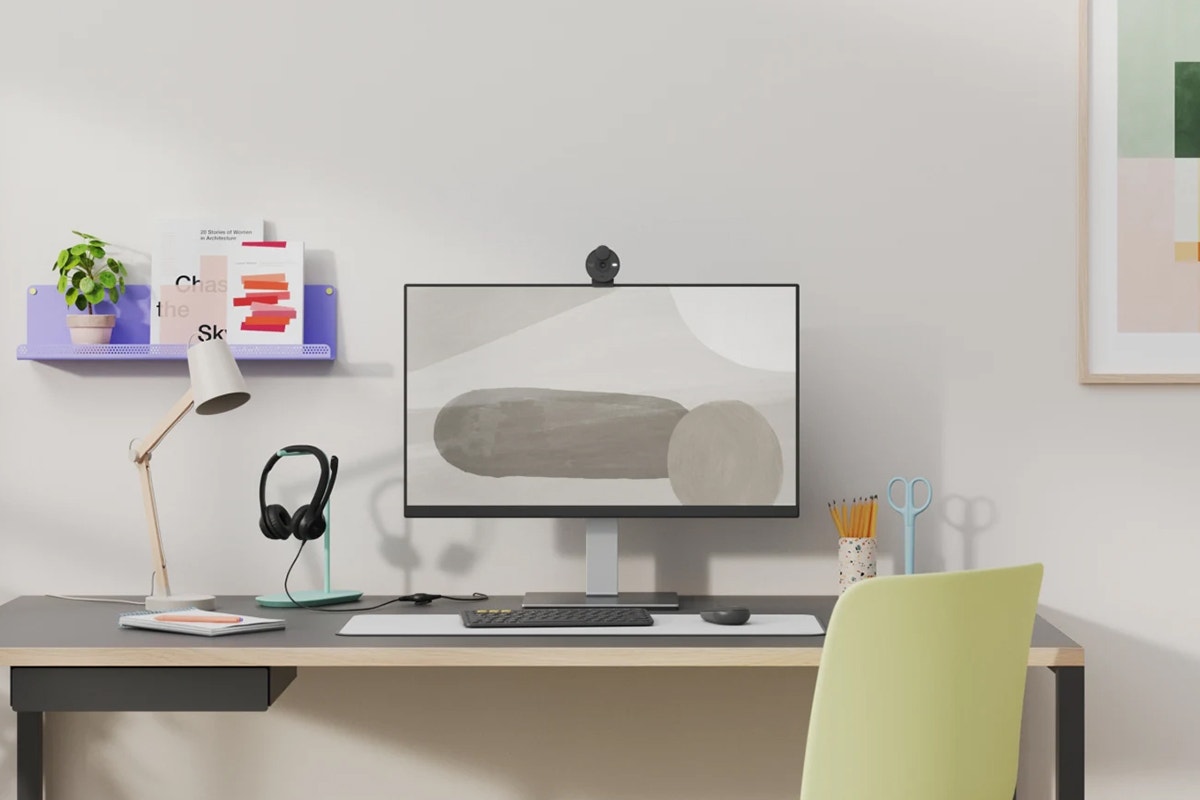 Logitech Brio 300 Webcam (Graphite)