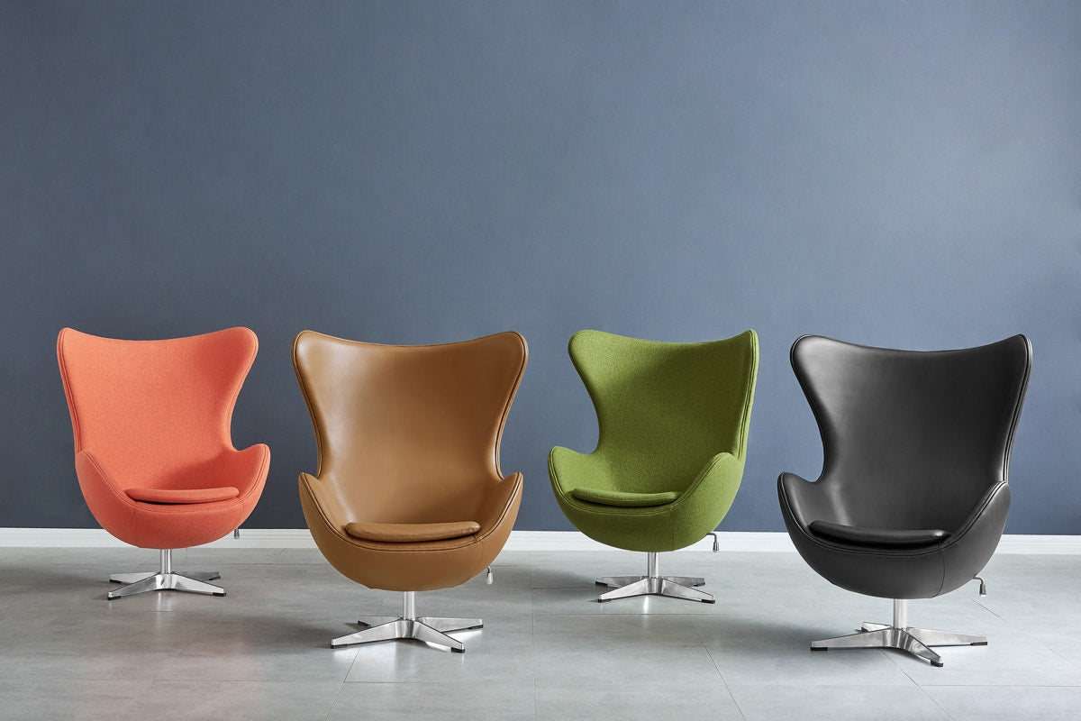 Matt Blatt Arne Jacobsen Egg Chair Premium Replica (Black Bonded Leather)