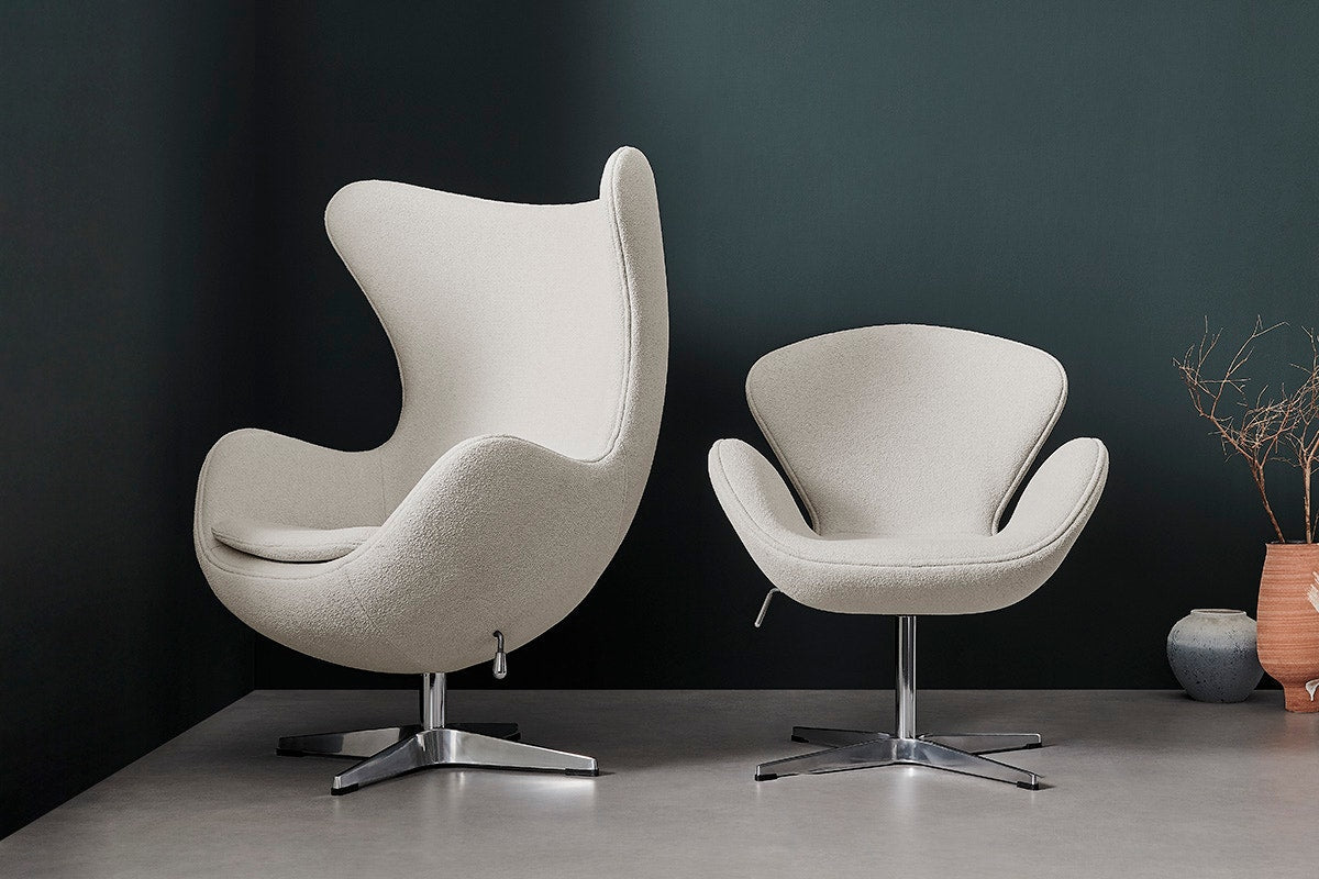 Matt Blatt Arne Jacobsen Height Adjustable Swan Chair Premium Replica (Bone)