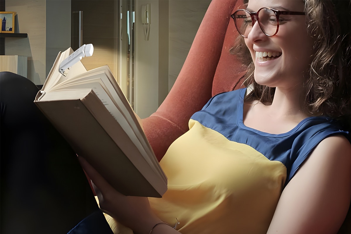 LED Adjustable Book Light - SuperSaverAU - view 4