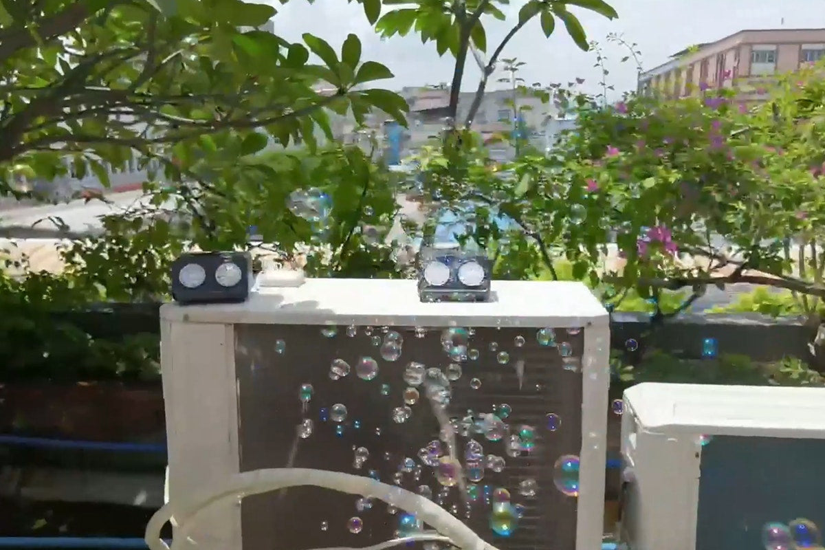 Portable Automatic Bubble Machine