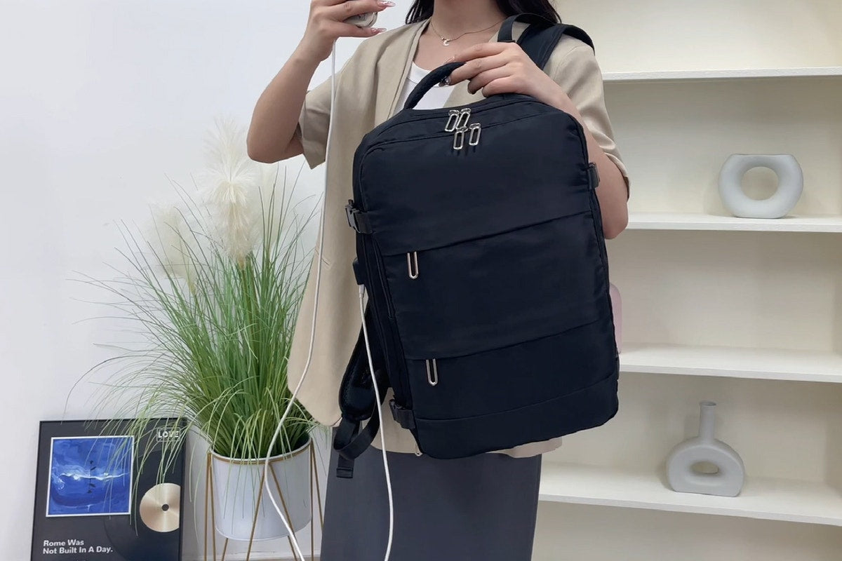 27L Travel Laptop Backpack with USB Port