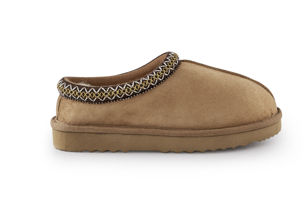 UGG Outback Premium Australian Sheepskin Braided Slip On Boot  (Chestnut, Size 12M/13W US)
