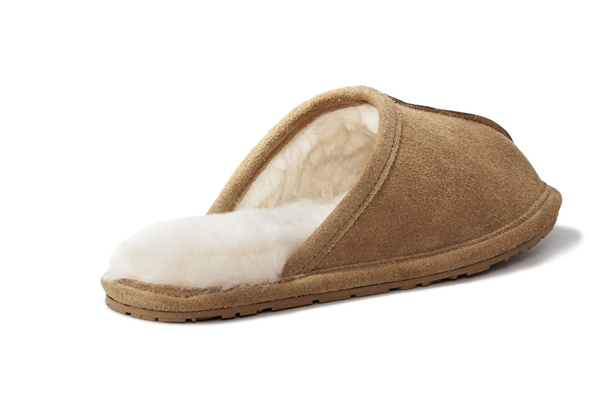 UGG Outback Premium Australian Sheepskin Scuff Slipper (Chestnut, Size 13M/14W US)