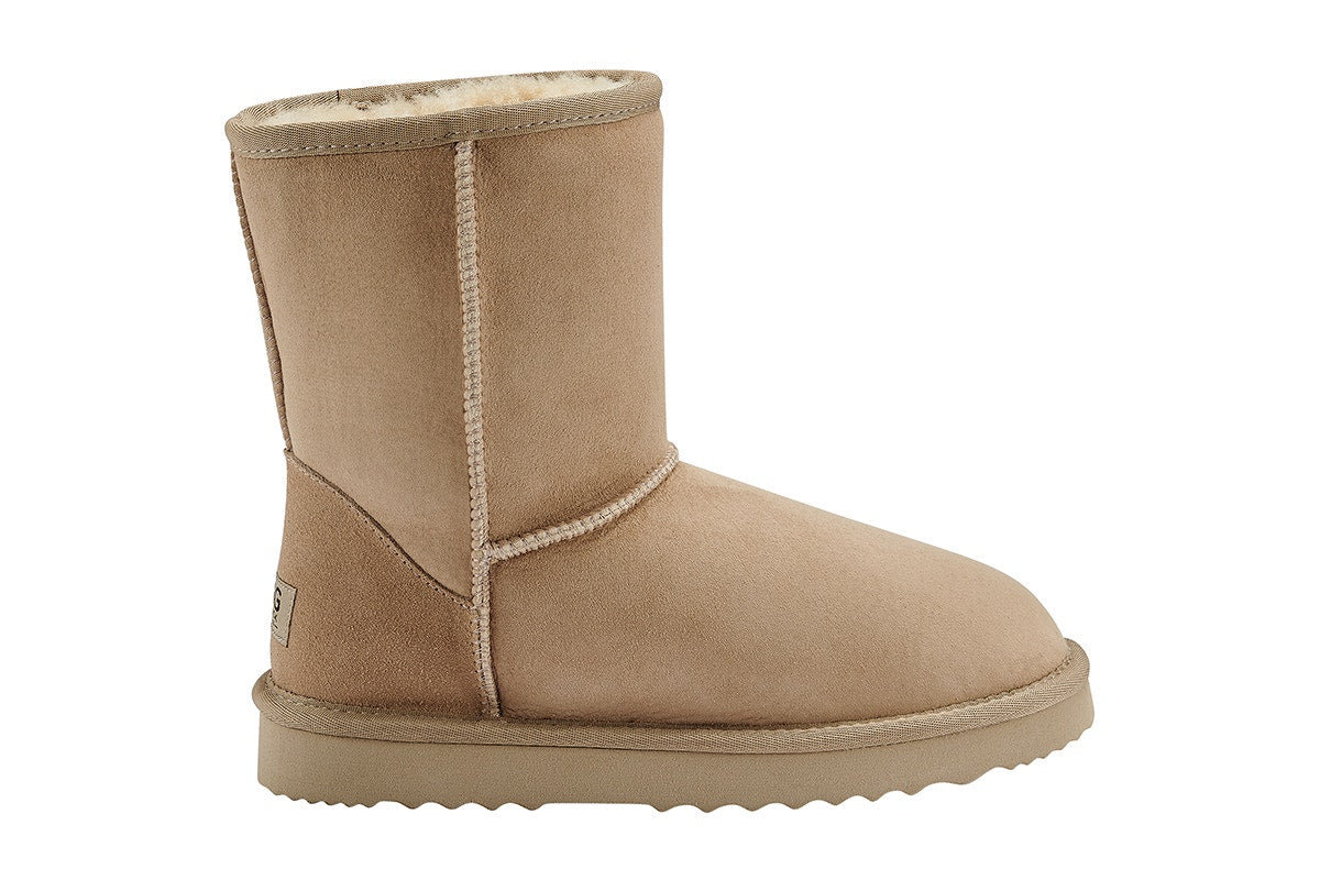 UGG Outback Premium Australian Sheepskin Short Classic Boot (Sand, Size 13M/14W US)