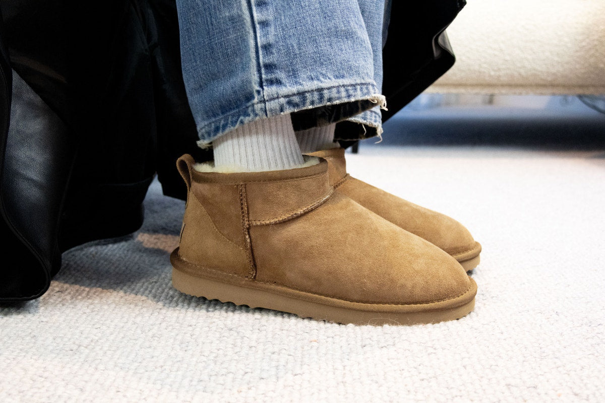 UGG Outback Premium Australian Sheepskin Ultra Mini Boot (Chestnut, Size 8M/9W US)