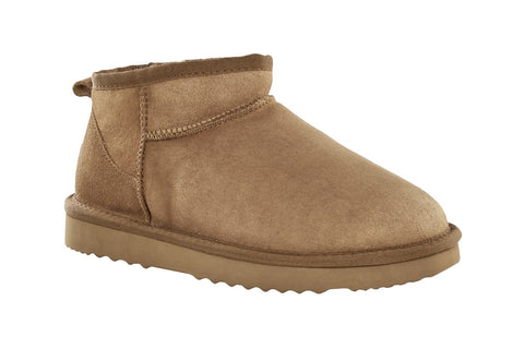 UGG Outback Premium Australian Sheepskin Ultra Mini Boot (Chestnut, Size 8M/9W US)