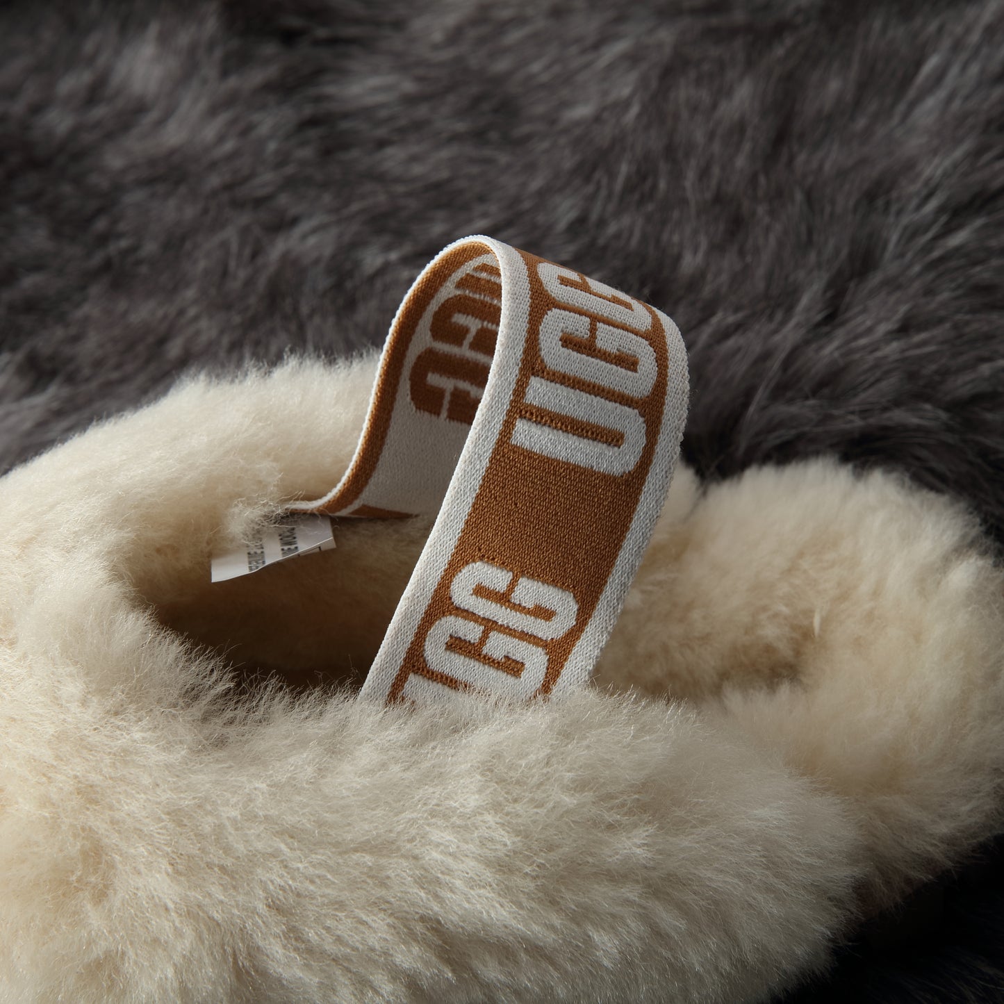 DKUGG ANSLEY SLIPPER - Size S 35/36 - Chestnut