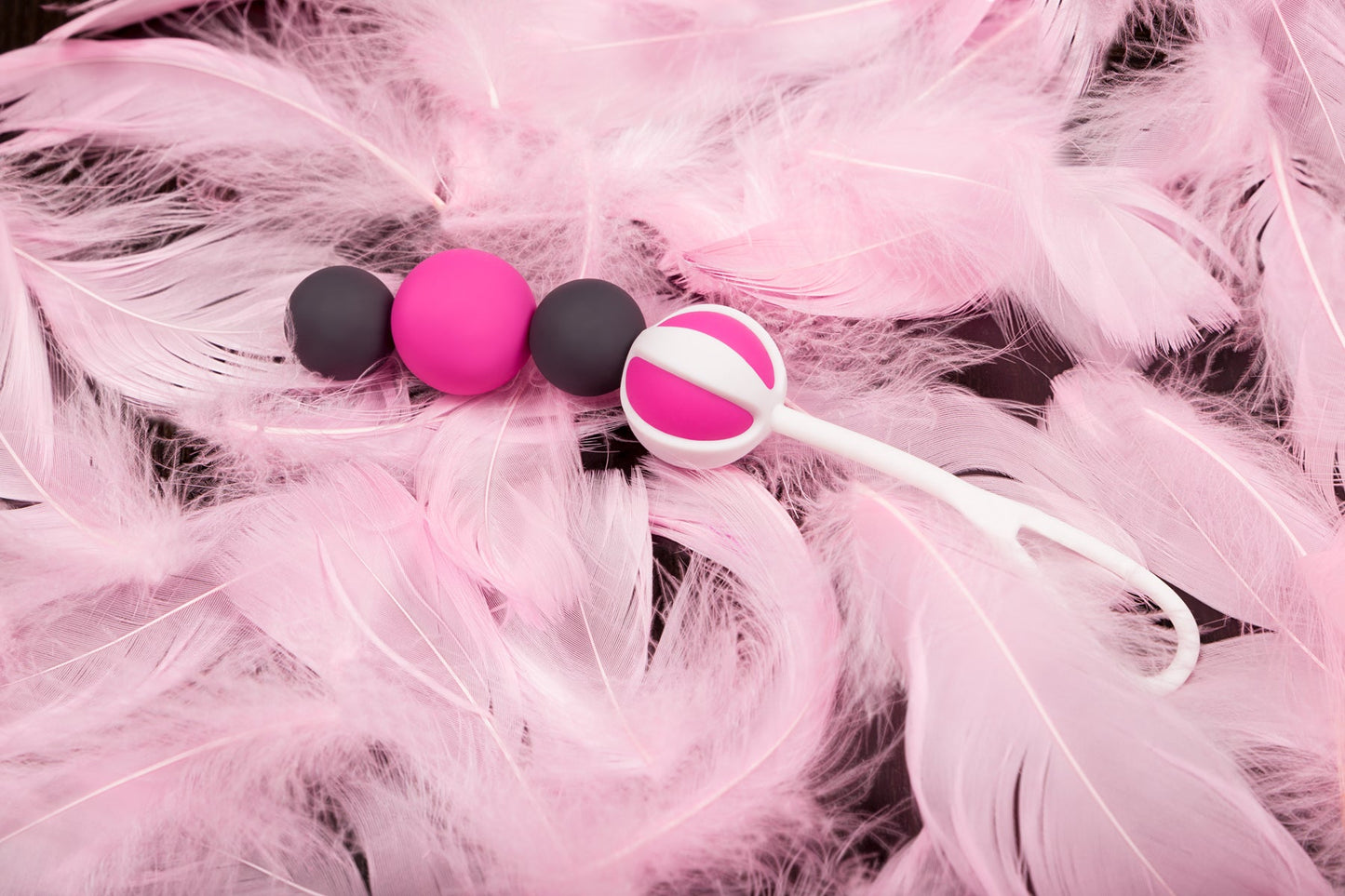 Gvibe Magnetic Geisha Balls - 4 Balls