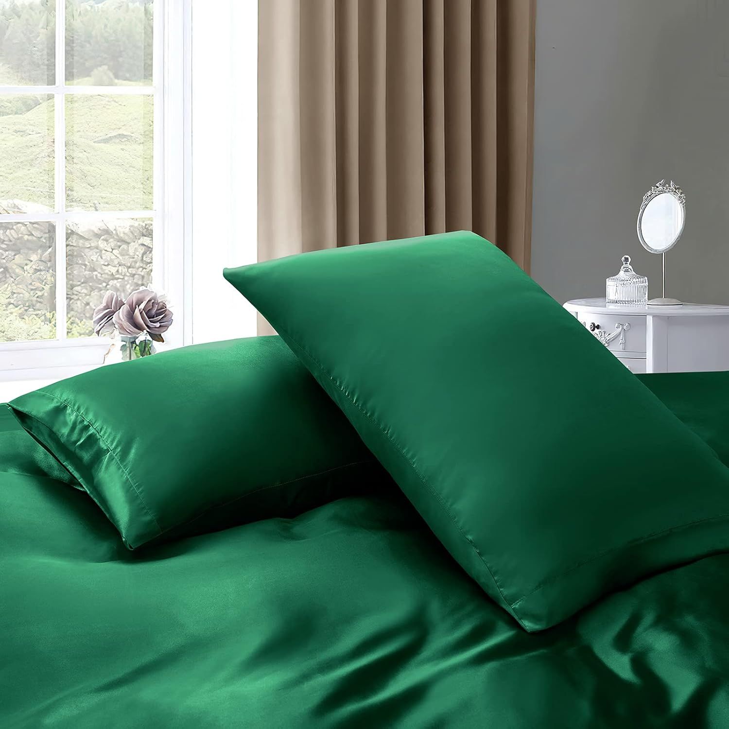 3 Piece Satin Quilt Cover Set with Pillowcases - Green Double