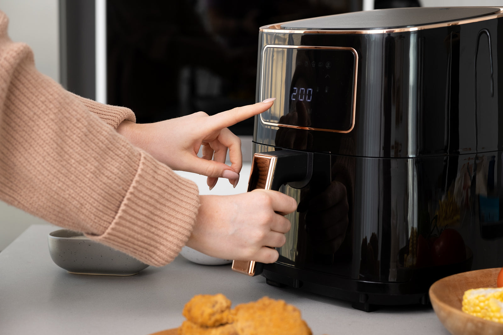 7L Digital Air Fryer (Black) 1700W, 200C, 8 Cooking Settings - SuperSaverAU - view 4