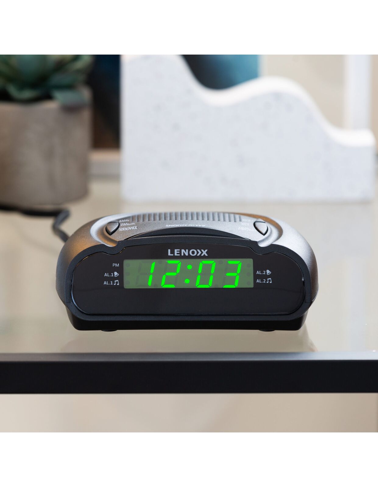 AM/FM Dual Alarm Clock Radio with Green 0.6" LED Display and Battery Backup
