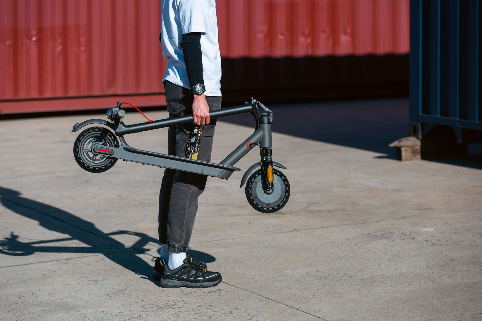 Lenoxx ES150 Electric Scooter with 350W Motor & 25kph Speed