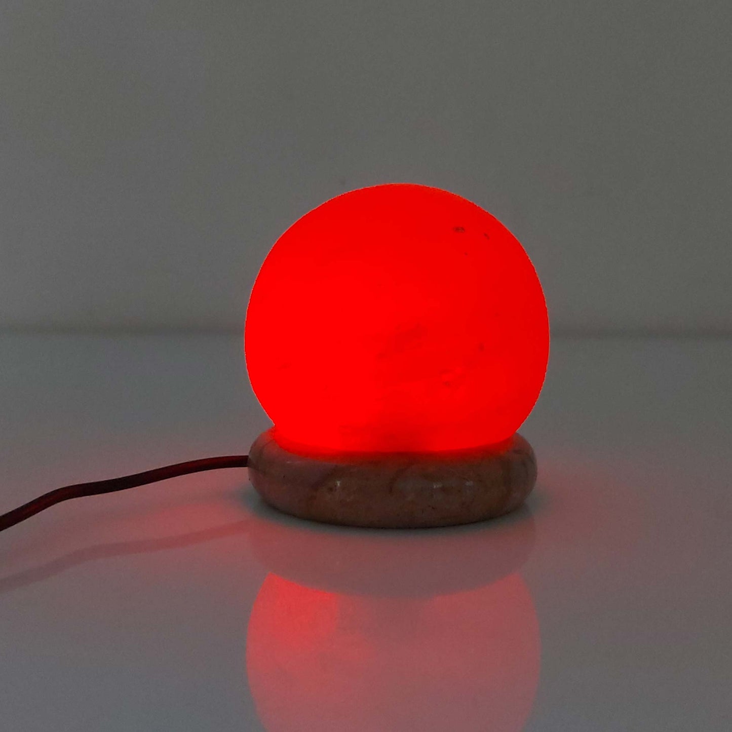 Himalayan Salt Lamp - USB Colour Changing LED - Sphere 0.7kg 8.5cm
