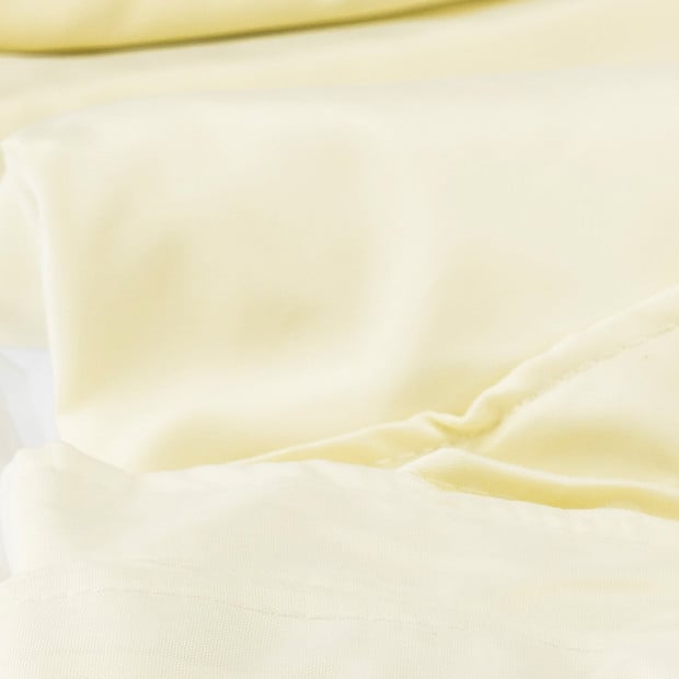 Wallaroo Waterproof Shade Sail 3m x 5m - UV Protection, Mildew Resistant, Cream