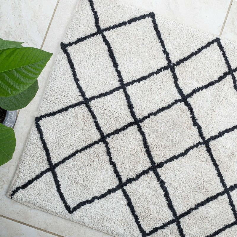 Soft Cotton Bath Rug 90cm x 60cm Tufted Jacquard Design, 1450 GSM, Machine Washable