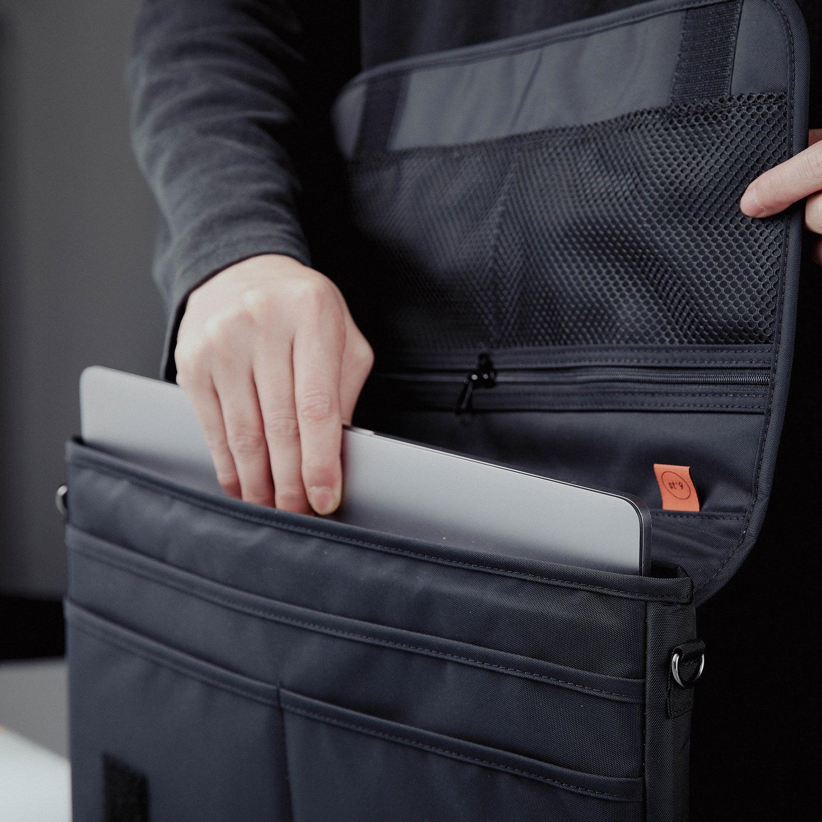 15.6/16 inch Laptop Sleeve Padded Shoulder Bag Travel Carry Case LATO BLACK - SuperSaverAU - view 8