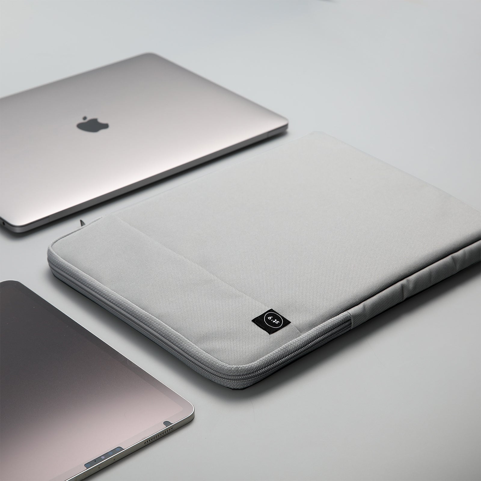 ST'9 Laptop Sleeve 15 inch Padded Travel Case Bag L Grey Water-Resistant - SuperSaverAU - view 2