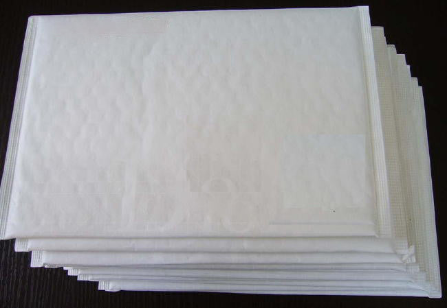 50 Pack White Bubble Padded Envelopes - 340x240mm Self Seal