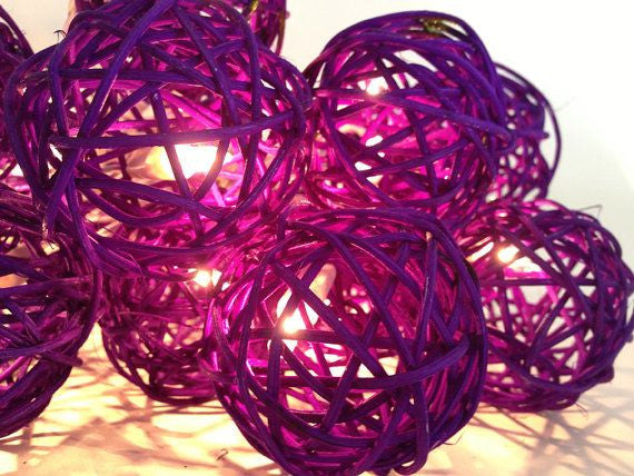 20 LED Cassis Rattan Ball Lights Battery Powered for Unique Decor