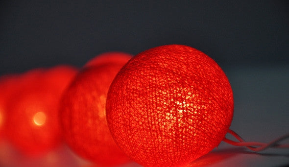 1 Set of 20 LED Red 5cm Cotton Ball Battery Powered String Lights Christmas Gift Home Wedding Party Bedroom Decoration Outdoor Indoor Table Centrepiece - SuperSaverAU - view 3