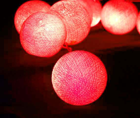 1 Set of 20 LED Red 5cm Cotton Ball Battery Powered String Lights Christmas Gift Home Wedding Party Bedroom Decoration Outdoor Indoor Table Centrepiece - SuperSaverAU - view 5