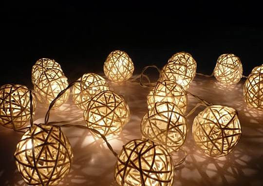 20 LED Cream Rattan Ball Lights Battery Powered for Elegant Decor