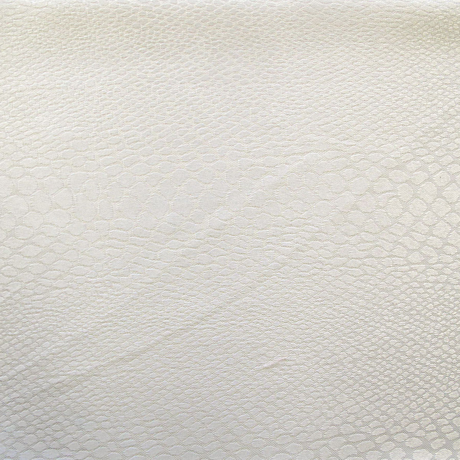 Komodo Ivory Jacquard Tablecloth 135 x 180 cm - Animal Skin Design - SuperSaverAU - view 1
