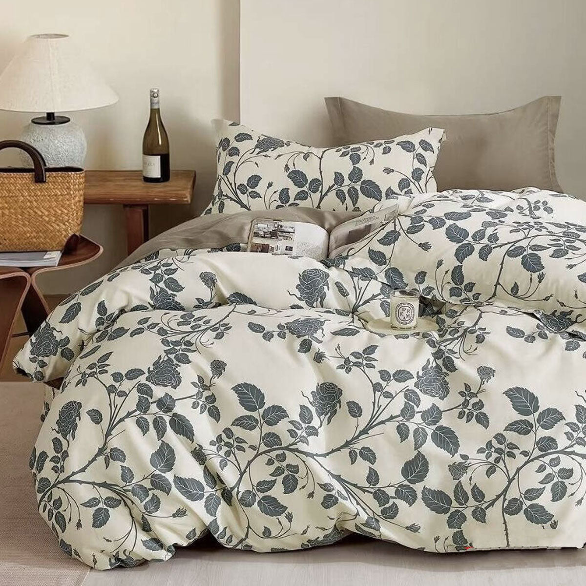 300TC Elisabeth Reversible Cotton Quilt Cover Set King - Floral Design, 100% Cotton - SuperSaverAU - view 1