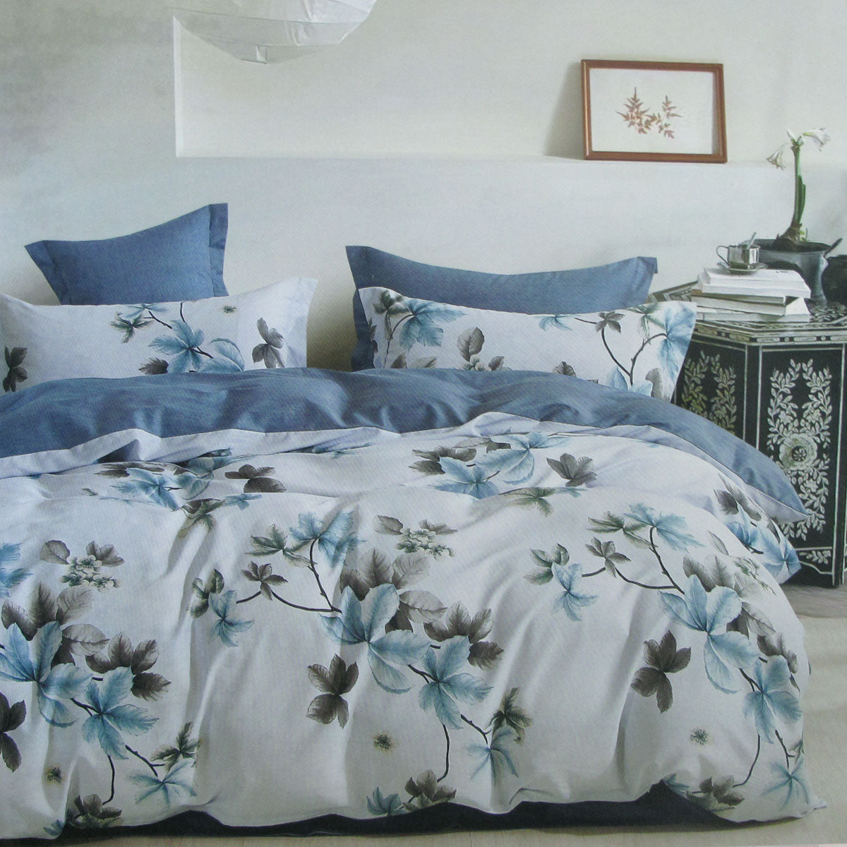 300TC Milla Blue Reversible Cotton Quilt Cover Set King - Foliage Print, 100% Cotton - SuperSaverAU - view 1