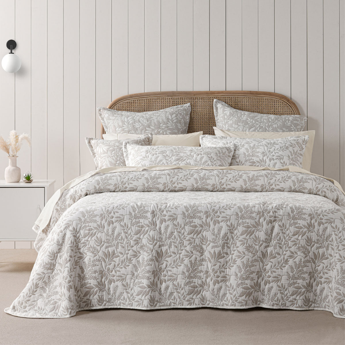 Bianca Ameila Stone Jacquard Quilted Bedspread Set - King