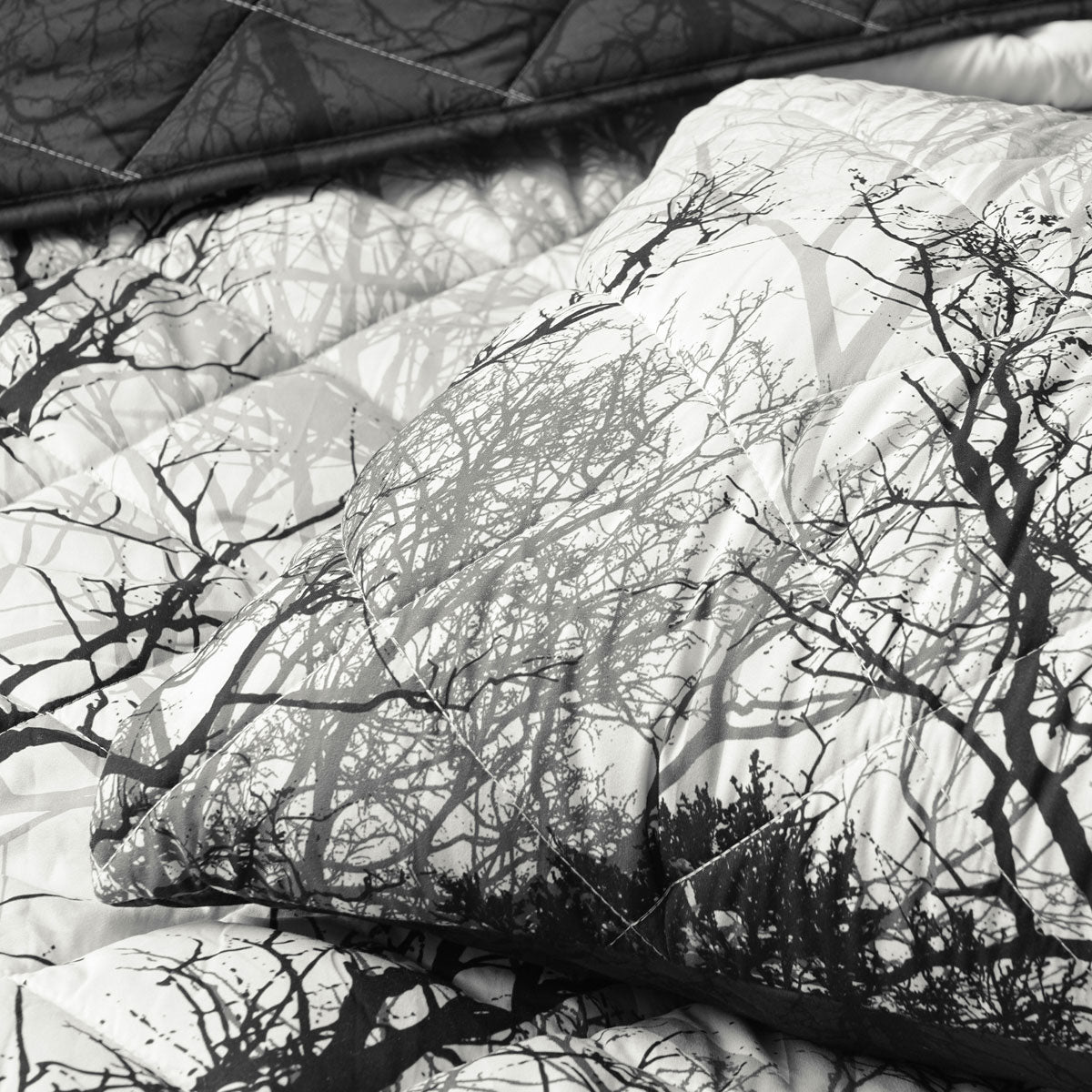 Bianca Boscage Black Forest Quilted Coverlet Set - Super King