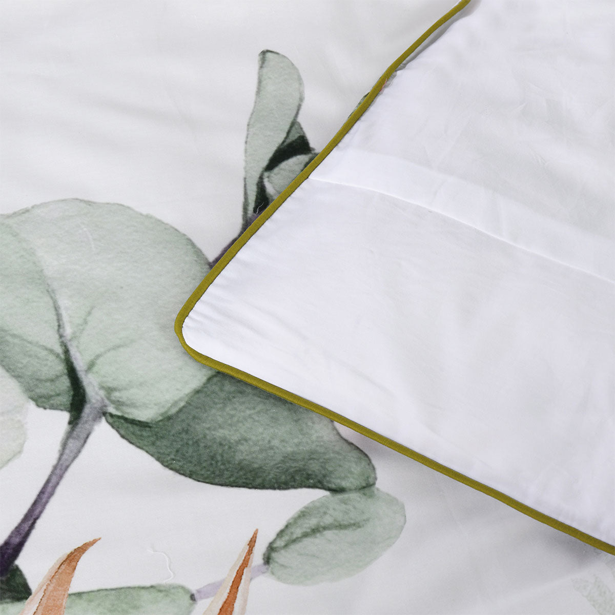 Bianca Helensvale White Floral Quilt Cover Set Queen - Cotton Sateen