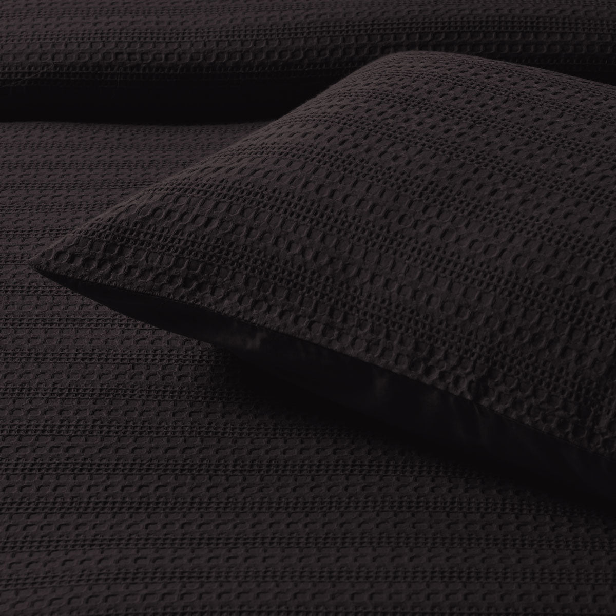 Bianca Kahlani Chocolate Waffle Quilt Cover Set – Queen