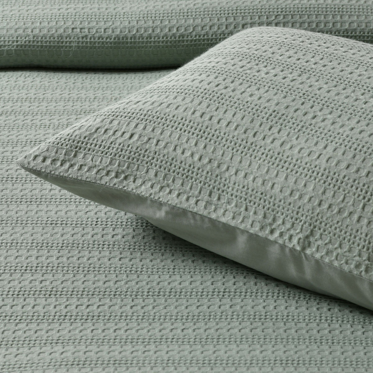Bianca Kahlani Sage Waffle Quilt Cover Set – Queen