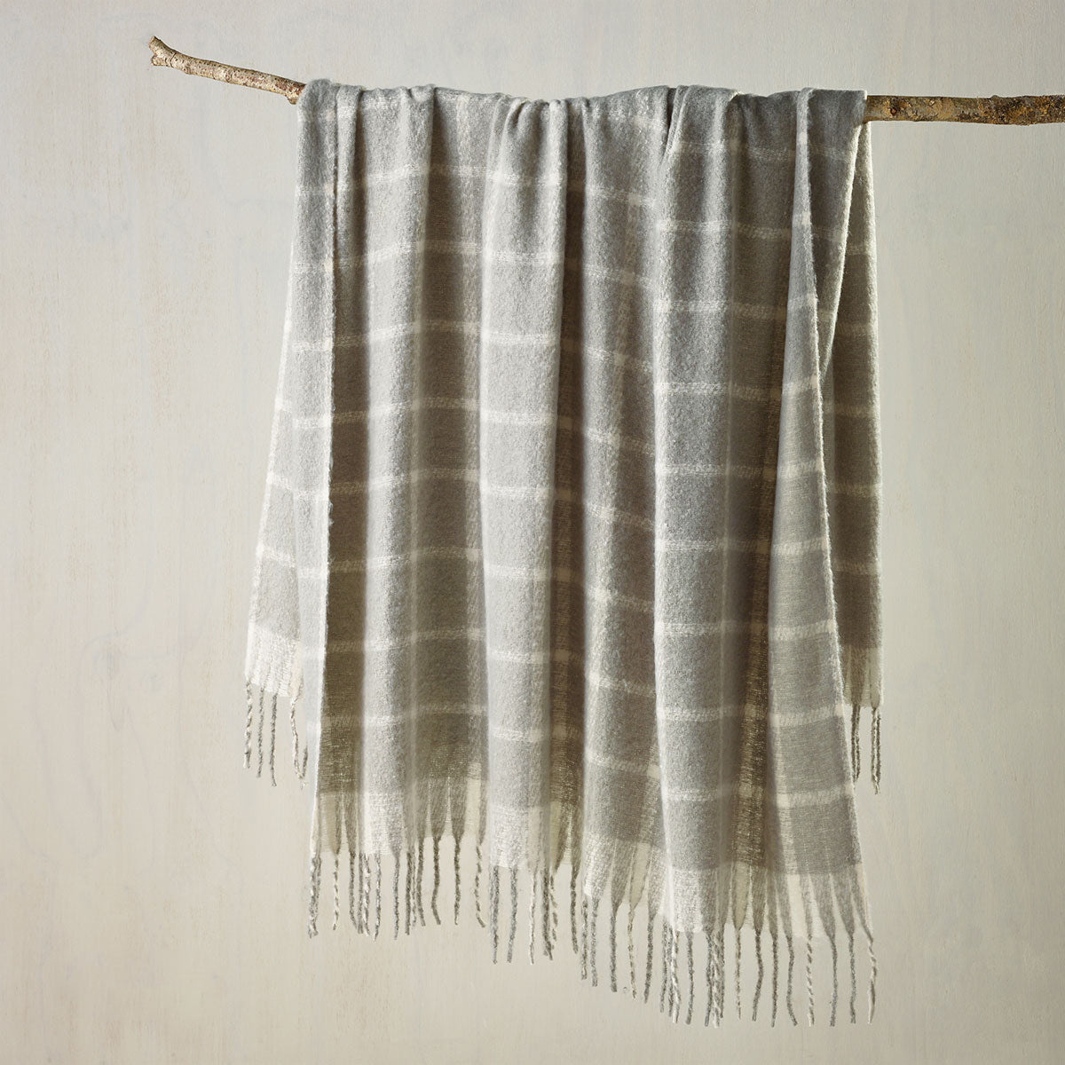 Bianca Faux Mohair Large Throw Rug 150 x 220 cm - Gingham Design, Silver - SuperSaverAU - view 1