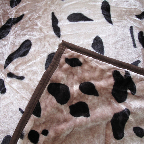 675gsm 2 Ply Animal Print Faux Mink Blanket Queen 200x240 cm - Jaguar Design - SuperSaverAU - view 1