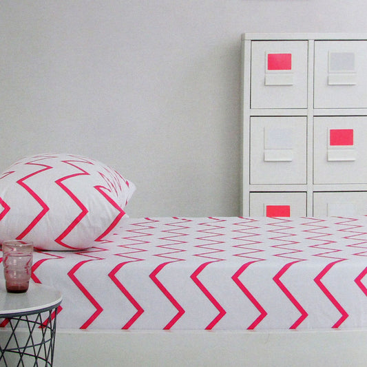 Tribal Dream 250TC 100% Cotton Fitted Combo Set Single - Hot Pink Design