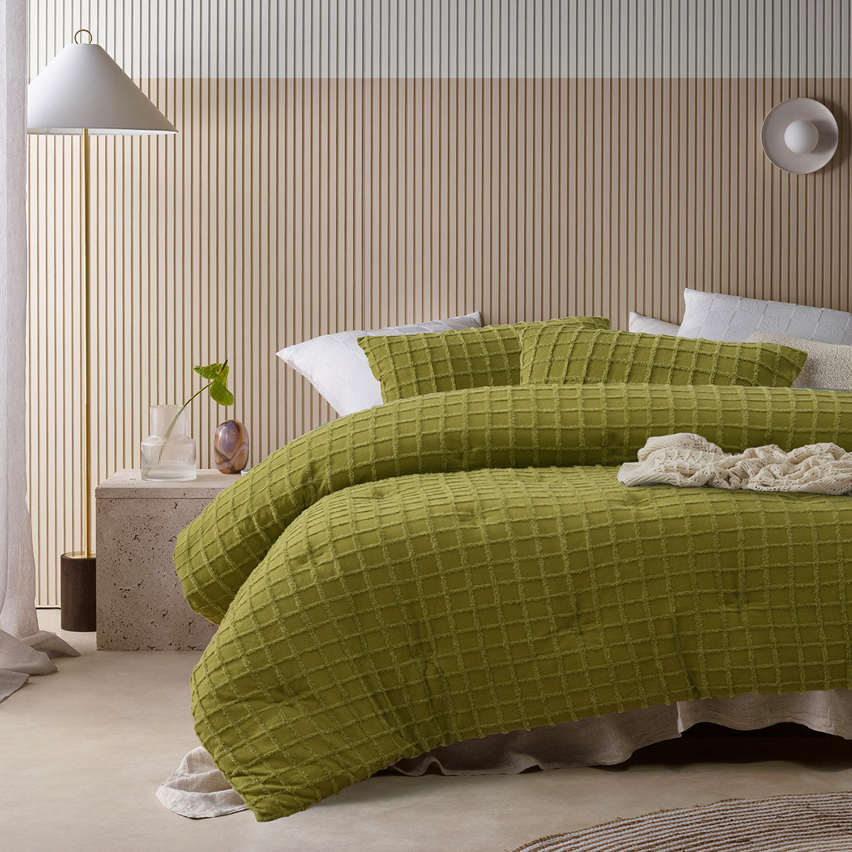 Vintage Design Homewares Cacti Green Comforter Set, King, Chenille Grid Pattern - SuperSaverAU - view 1