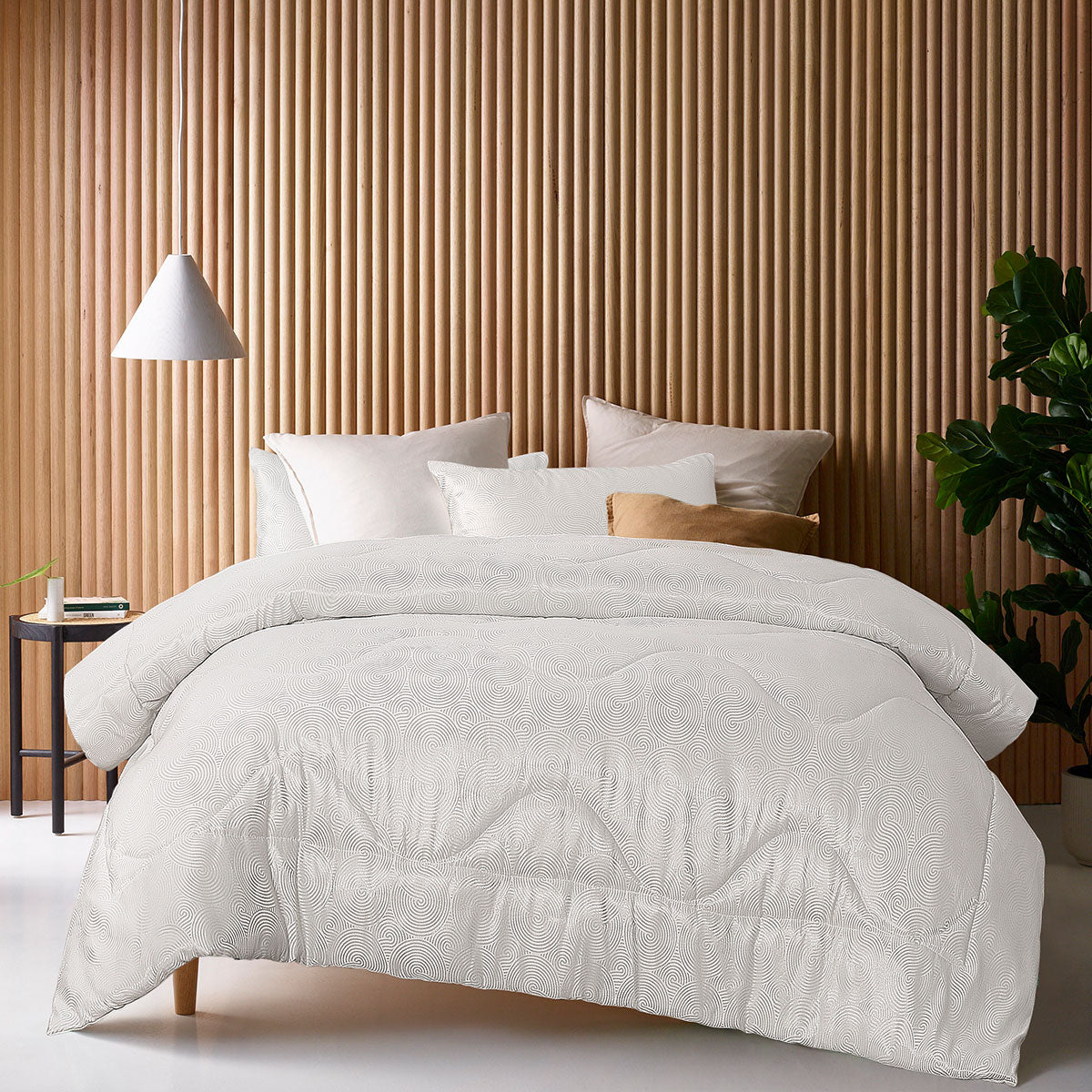 Accessorize Vera 3 Piece Jacquard Comforter Set Queen - Geometric Design, Silver - SuperSaverAU - view 1